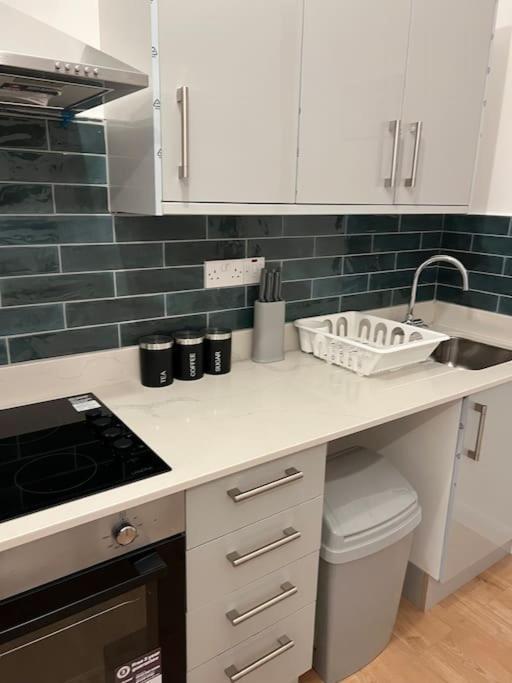 004- Brand New 1 Bedroom Apartment F1 Ealing Luaran gambar