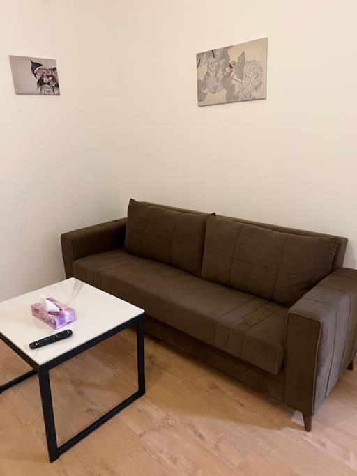 004- Brand New 1 Bedroom Apartment F1 Ealing Luaran gambar