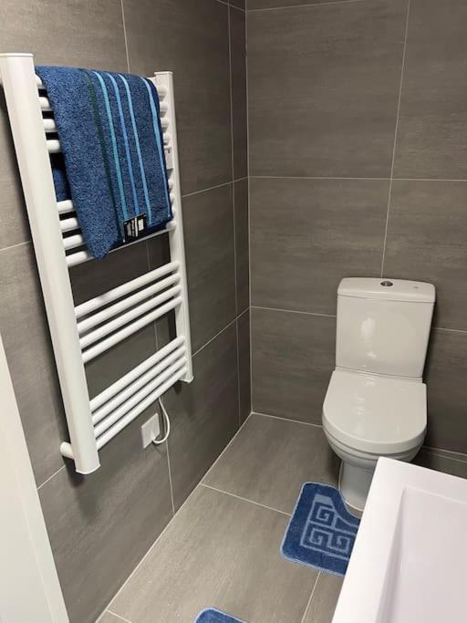 004- Brand New 1 Bedroom Apartment F1 Ealing Luaran gambar